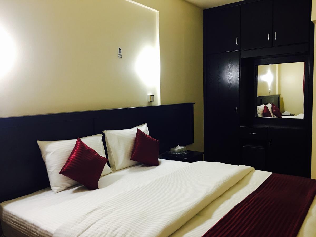 Simba Hotel ดูไบ ภายนอก รูปภาพ
